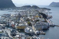 Lom and Ã…lesund 2012